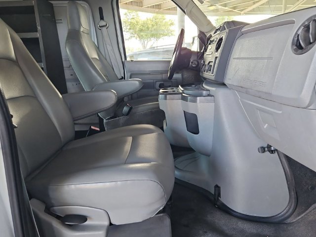 Used 2014 Ford E-250 and Econoline 250 w/ Power Group RWD image 23