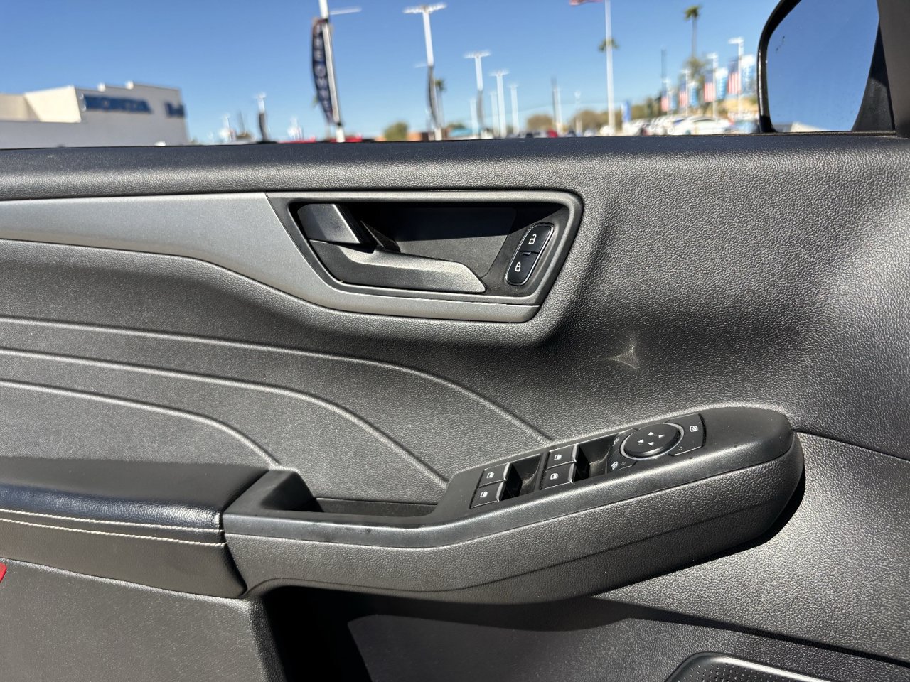 Used 2023 Ford Escape Active FWD image 19