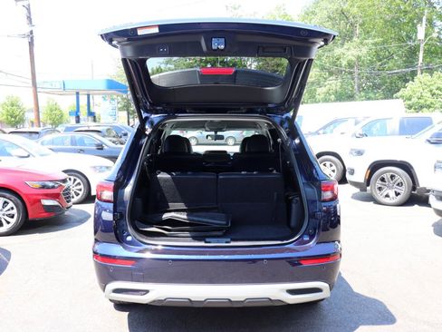 Used 2024 Mitsubishi Outlander AWD image 55