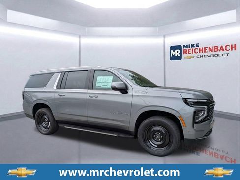 New 2026 Chevrolet Suburban High Country w/ Sun And Tow Package AWD/4WD image 1