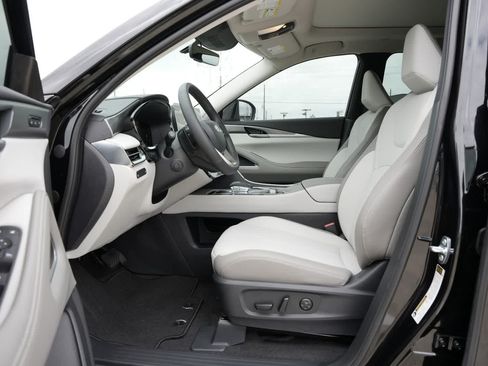 New 2027 INFINITI QX60 Luxe w/ Cargo Package FWD image 17