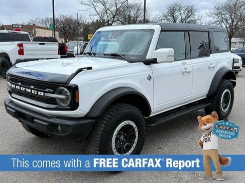 Used 2023 Ford Bronco Outer Banks w/ Sasquatch Package image 1