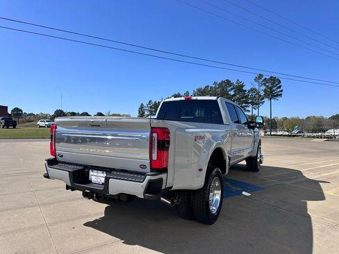 Used 2026 Ford F450 Platinum w/ Platinum Plus Package AWD/4WD image 4