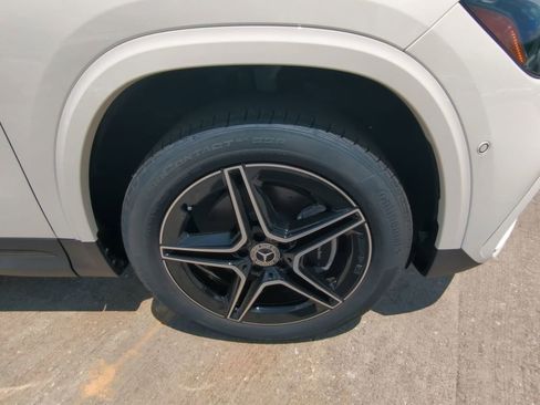 New 2025 Mercedes-Benz GLA 250 4MATIC image 22