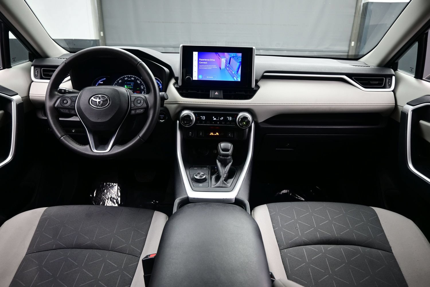 Used 2024 Toyota RAV4 XLE w/ Weather Package AWD/4WD image 17