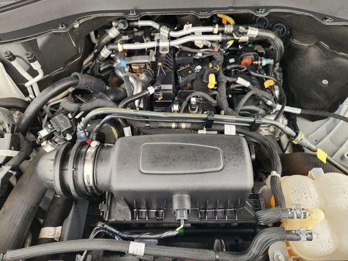 Used 2022 Ford Explorer XLT w/ Equipment Group 202A image 31