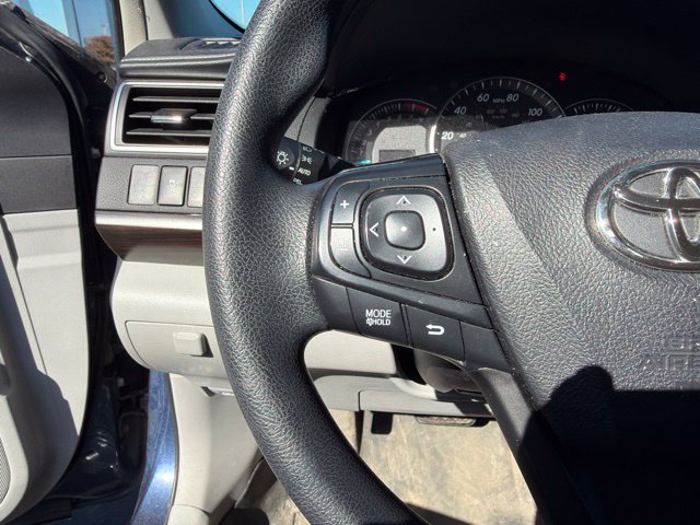 Used 2015 Toyota Camry LE FWD image 17