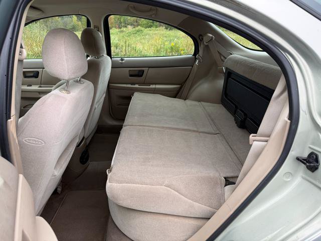 Used 2005 Ford Taurus SE FWD image 17