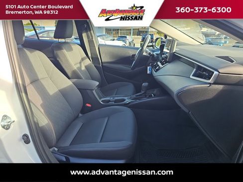 Used 2024 Toyota Corolla LE image 23