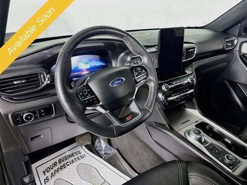 Used 2024 Ford Explorer ST w/ Technology Package AWD/4WD image 9