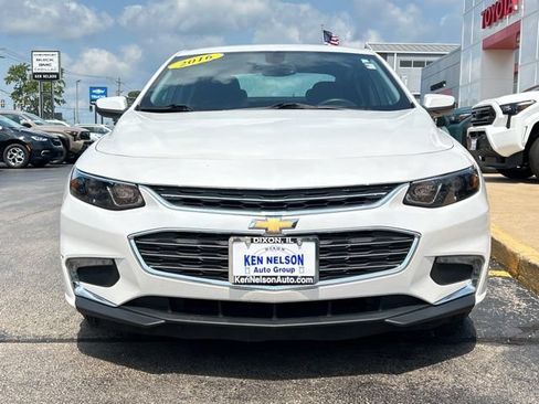 Used 2016 Chevrolet Malibu LT FWD image 2
