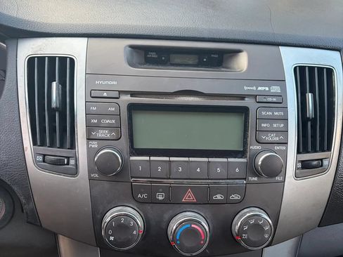 Used 2010 Hyundai Sonata GLS FWD image 5