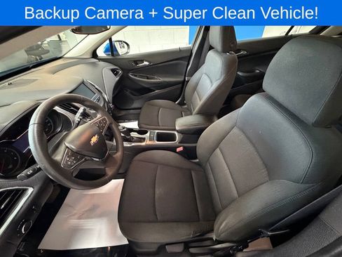 Used 2016 Chevrolet Cruze LT FWD image 11