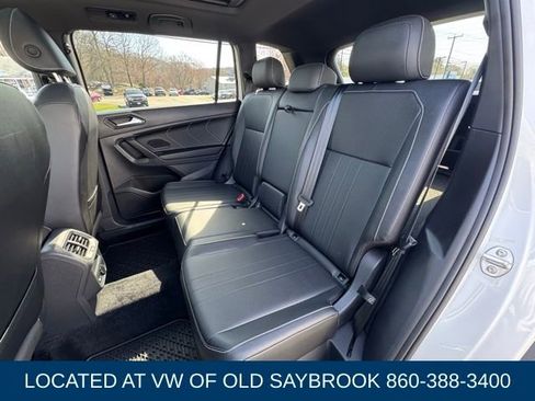 Used 2024 Volkswagen Tiguan SE R-Line image 11