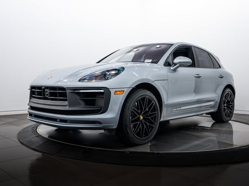 Certified 2026 Porsche Macan GTS image 1