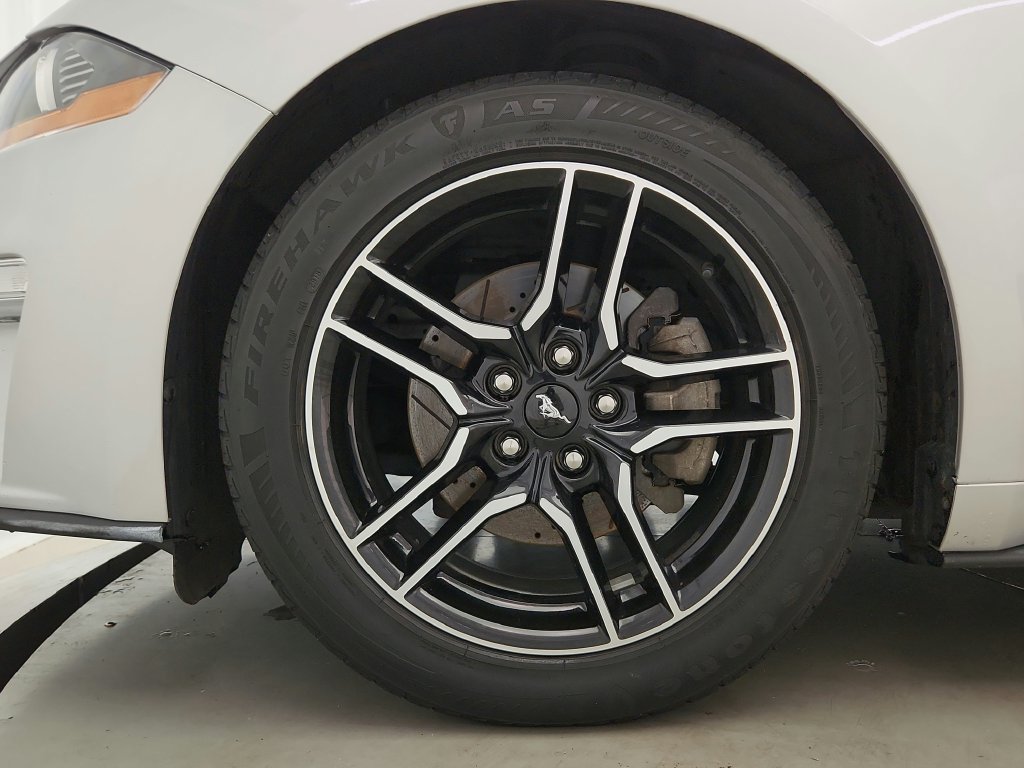 Used 2018 Ford Mustang Premium RWD image 31
