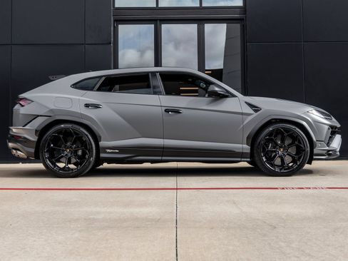 Used 2024 Lamborghini Urus Performante AWD/4WD image 10