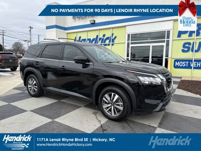 Used 2024 Nissan Pathfinder SL