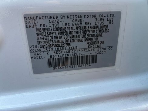 Used 2025 Nissan Versa SV w/ Trunk Package FWD image 27