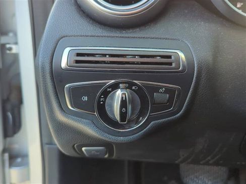 Used 2015 Mercedes-Benz C 300 4MATIC Sedan image 11
