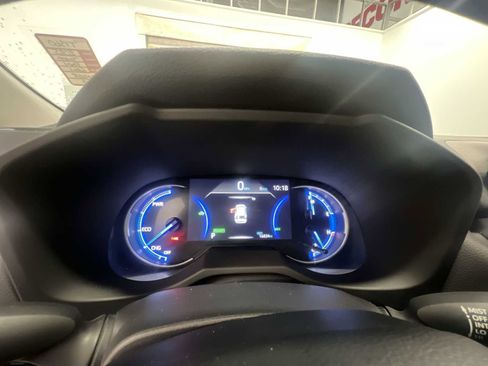 Used 2025 Toyota RAV4 XLE image 22