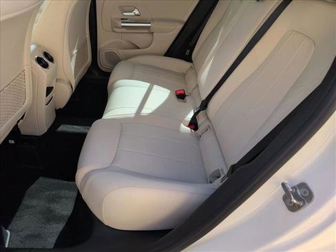 New 2026 Mercedes-Benz GLA 250 4MATIC image 15