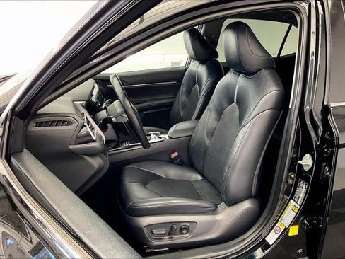 Used 2018 Toyota Camry XSE w/ Audio Package FWD image 18