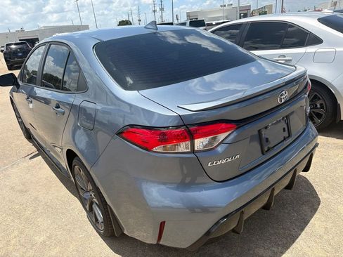 Used 2026 Toyota Corolla SE FWD image 4