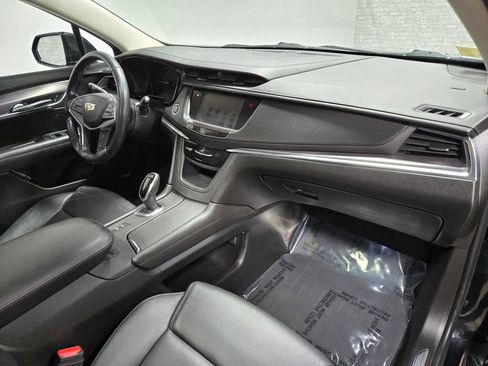 Used 2019 Cadillac XT5 Premium Luxury image 57