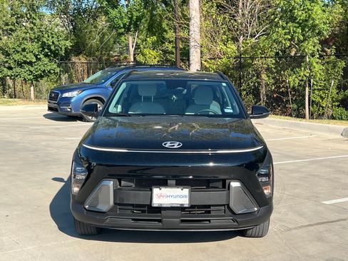 Certified 2024 Hyundai Kona SEL AWD/4WD image 2