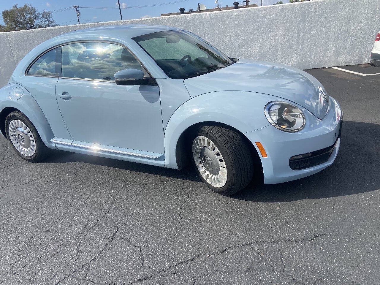 Used 2013 Volkswagen Beetle 2.5 FWD image 7