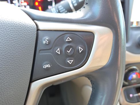 Used 2021 GMC Acadia Denali w/ Denali Technology Package image 12