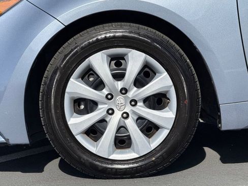 Used 2023 Toyota Corolla LE FWD image 15