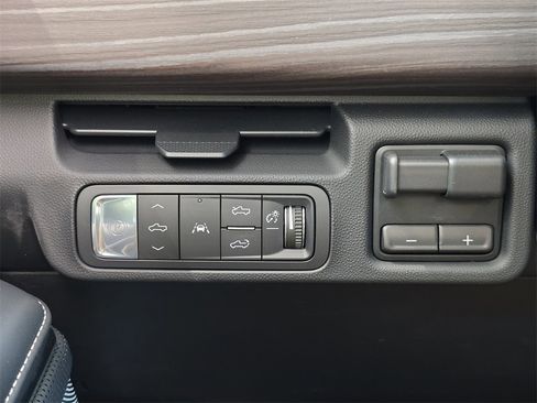 New 2025 GMC Sierra EV Denali image 15