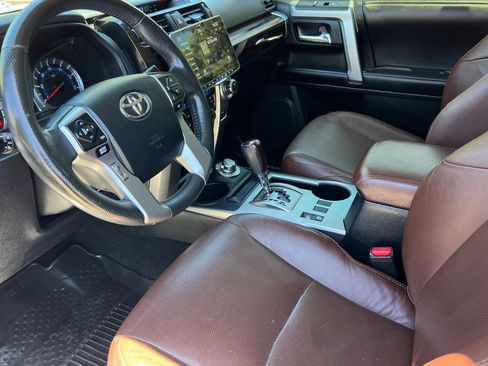 Used 2017 Toyota 4Runner Limited AWD/4WD image 10