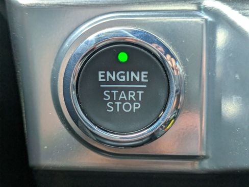 Used 2023 Ford F150 Lariat AWD/4WD image 23