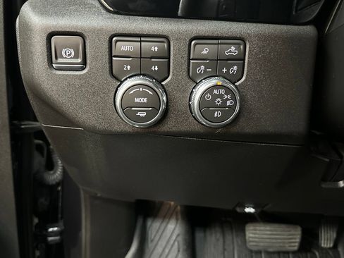 Used 2026 GMC Sierra 1500 Elevation w/ Elevation Premium Package AWD/4WD image 33
