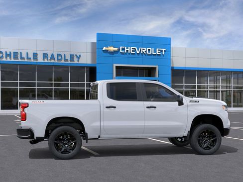 New 2026 Chevrolet Silverado 1500 LT Trail Boss w/ Dark Appearance Package image 5
