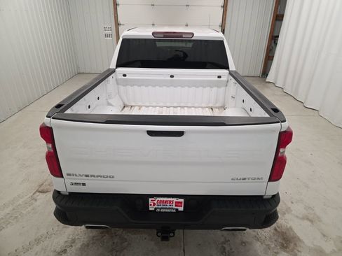 Used 2019 Chevrolet Silverado 1500 Custom Trail Boss image 5