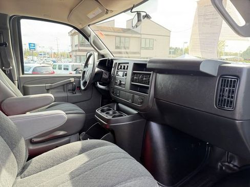 Used 2024 GMC Savana 2500 w/ Driver Convenience Package RWD image 39