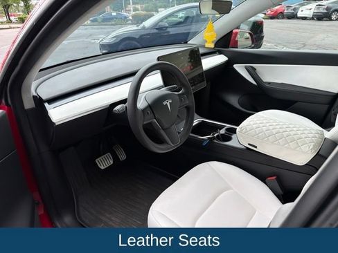 Used 2022 Tesla Model Y Performance AWD/4WD image 5