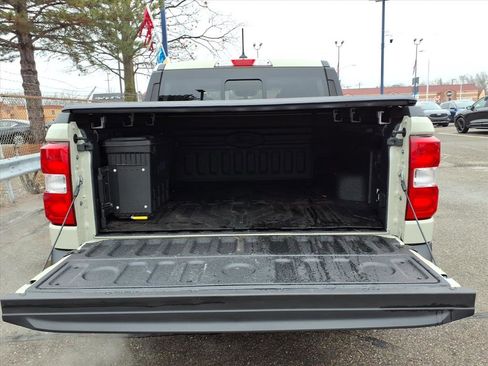 Used 2024 Ford Maverick Lariat w/ FX4 Off-Road Package image 10