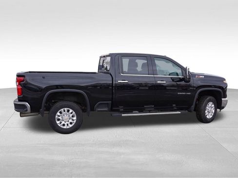 Certified 2024 Chevrolet Silverado 3500 LTZ w/ LTZ Premium Package image 5