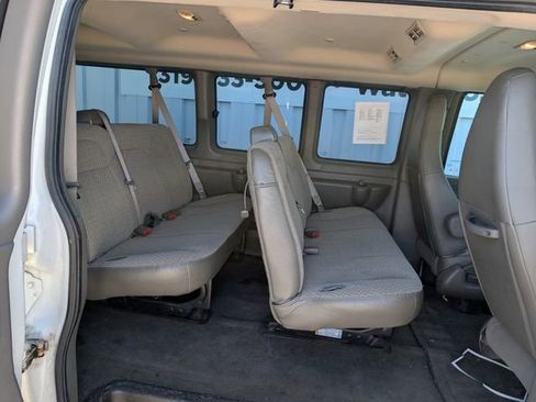 Used 2018 Chevrolet Express 3500 LT w/ LT Preferred Equipment Group RWD image 17