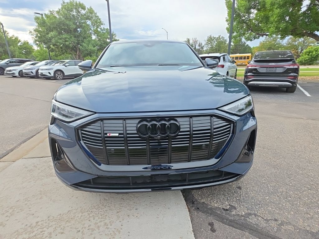 Used 2023 Audi e-tron Prestige w/ Prestige Package AWD/4WD image 8