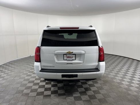 Used 2017 Chevrolet Suburban LT image 6