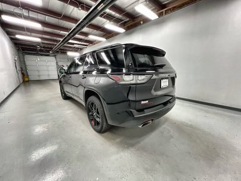 Certified 2018 Chevrolet Traverse Premier w/ Redline Edition AWD/4WD image 6