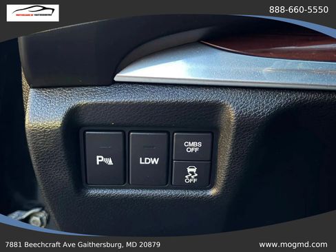 Used 2018 Acura MDX SH-AWD w/ Advance Package image 29