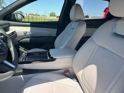 Certified 2025 Hyundai Tucson Limited image 46