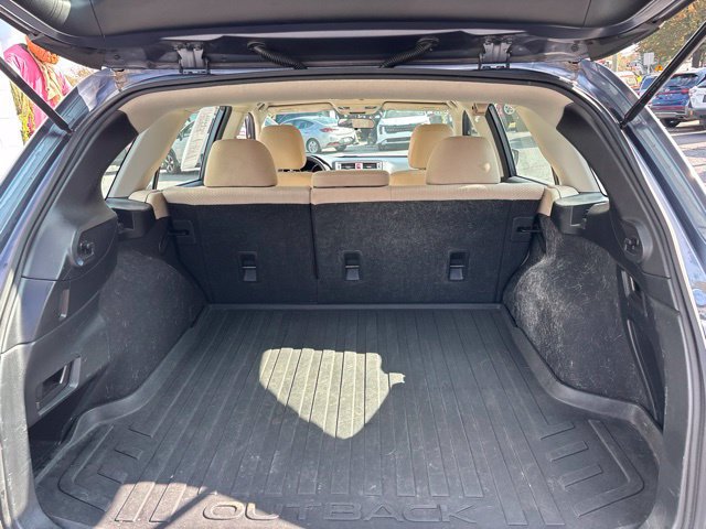 Used 2016 Subaru Outback 2.5i AWD/4WD image 10